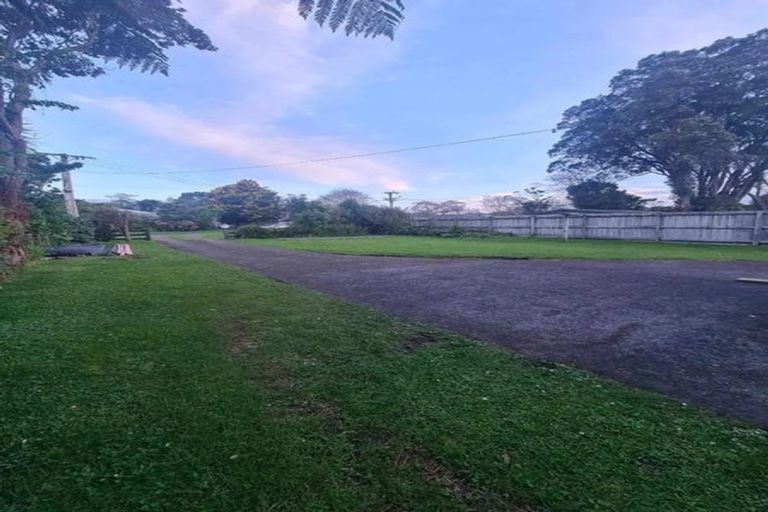 Photo of property in 32ab Old South Road, Okato, 4335