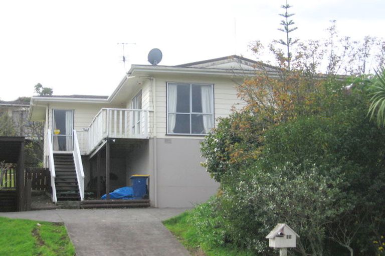 Photo of property in 32 Alidade Place, Massey, Auckland, 0614