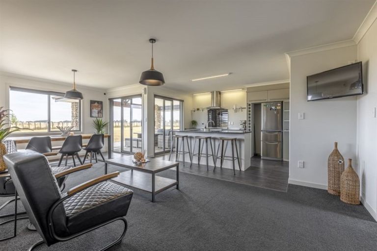 Photo of property in 85 Pukepapa Road Extn, Bulls, Marton, 4789