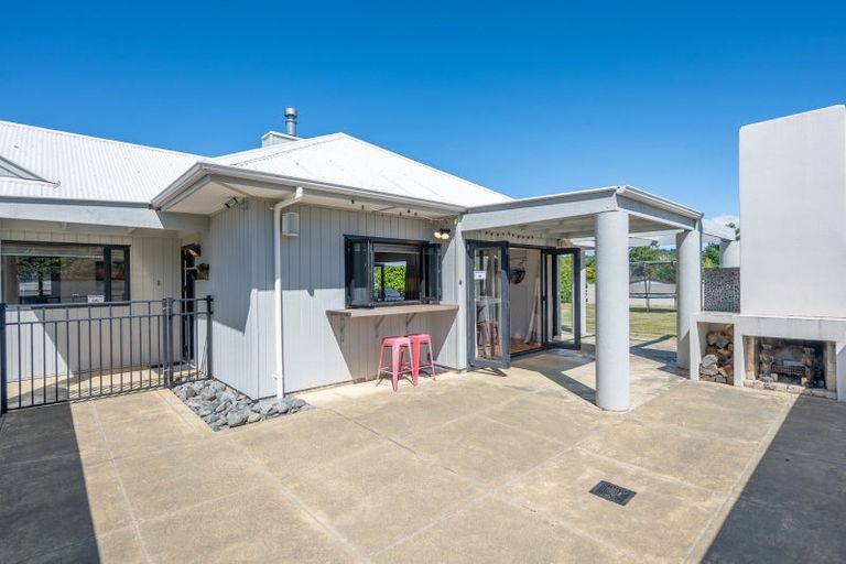 Photo of property in 1 Antonia Place, Kinloch, Taupo, 3377