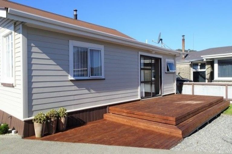 Photo of property in 30 Marlborough Street, Greymouth, 7805