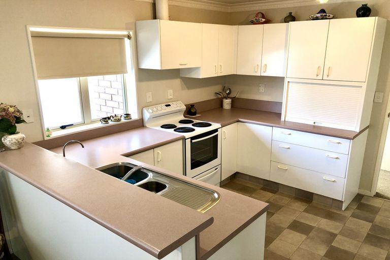 Photo of property in 2/262 Bank Street, Te Awamutu, 3800