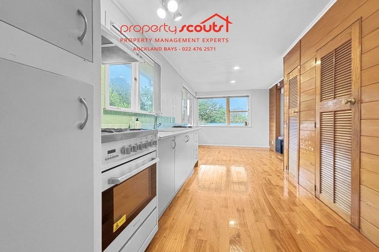 Photo of property in 7 Melba Street, Beach Haven, Auckland, 0626