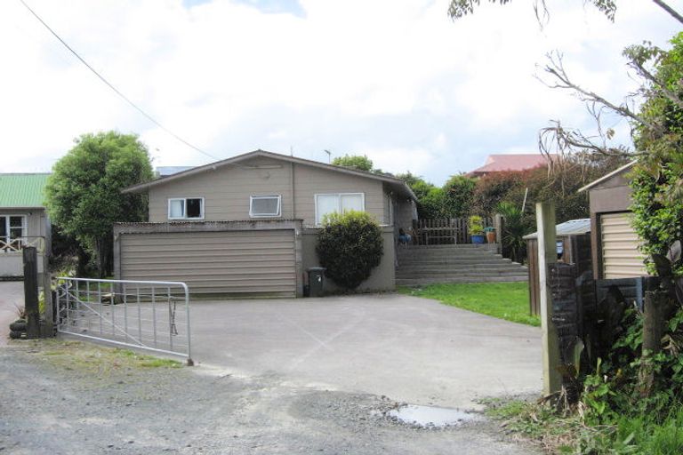 Photo of property in 3 Oraha Road, Huapai, Kumeu, 0810