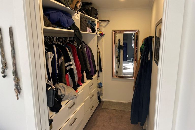 Photo of property in 9a Belvedere Crescent, Takaro, Palmerston North, 4412