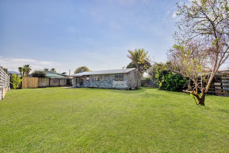 Photo of property in 29b Lyn Grove, Papamoa Beach, Papamoa, 3118