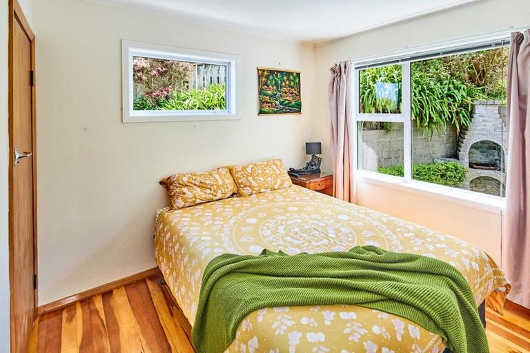 Photo of property in 10 Monowai Road, Johnsonville, Wellington, 6037