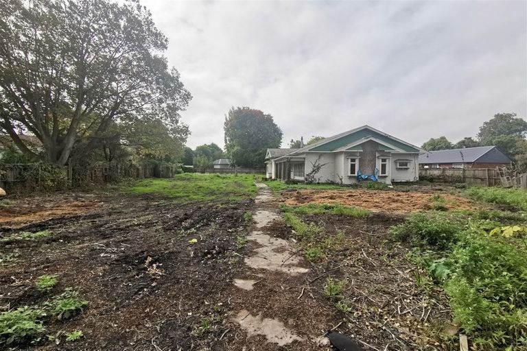 Photo of property in 25 Fifield Terrace, Waltham, Christchurch, 8023