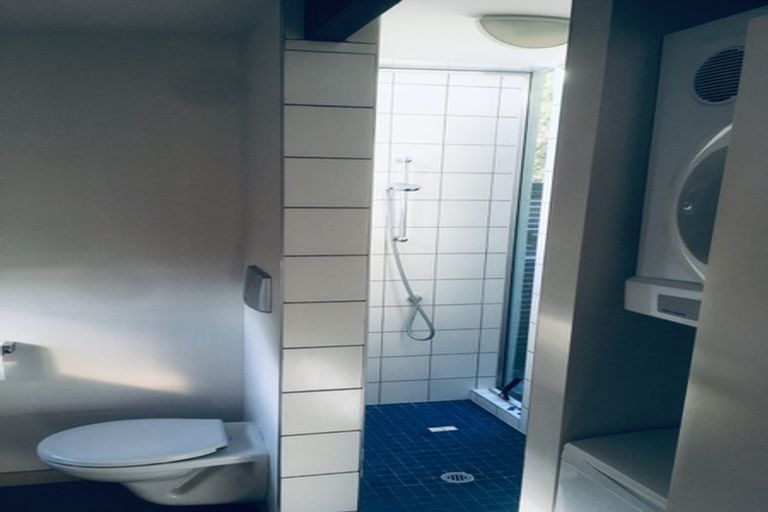 Photo of property in 28 Owhiro Bay Parade, Owhiro Bay, Wellington, 6023