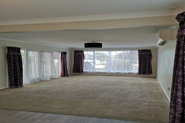 Photo of property in 6 Norrie Street, Redwood, Christchurch, 8051