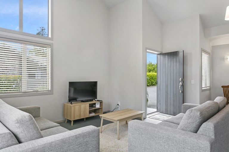 Photo of property in 23 Parata Street, Two Mile Bay, Taupo, 3330