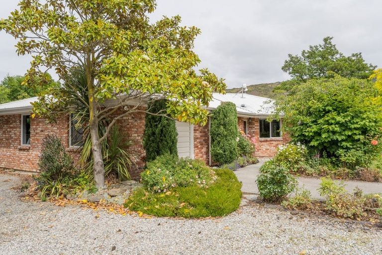 Photo of property in 35 Hazlett Street, Clyde, 9330