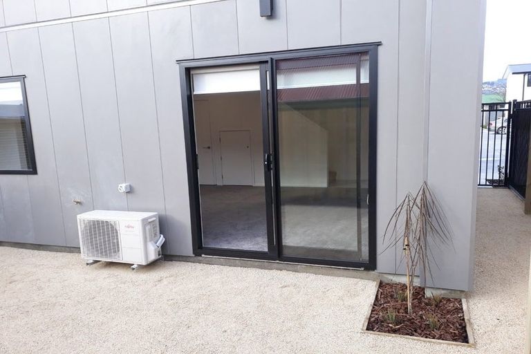 Photo of property in 9/25 Hargest Crescent, Sydenham, Christchurch, 8023