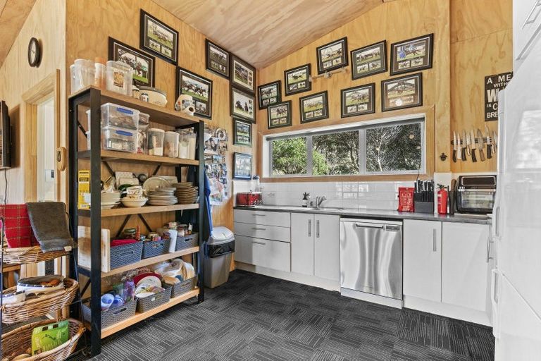 Photo of property in 645a Te Awaiti Road, Te Awaiti, Martinborough, 5782