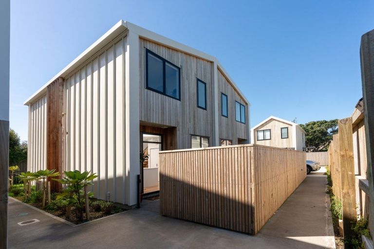 Photo of property in 16b Inglis Street, Seatoun, Wellington, 6022