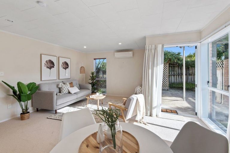 Photo of property in 2/244 Fairway Drive, Te Kamo, Whangarei, 0112