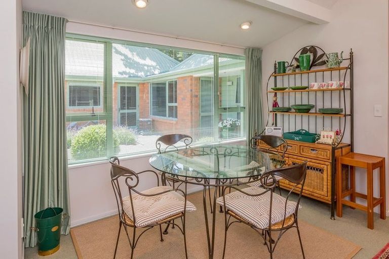 Photo of property in 386a Te Moana Road, Waikanae, 5036