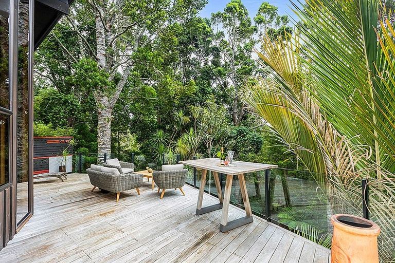 Photo of property in 93 Brick Bay Drive, Sandspit, Warkworth, 0982