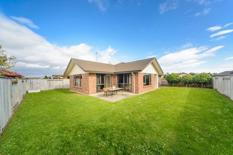Photo of property in 37 Branigan Parade, Kelvin Grove, Palmerston North, 4414