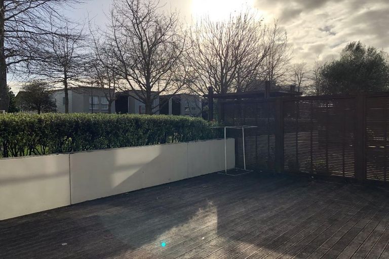 Photo of property in 8 Zabeel Crescent, Takanini, 2112