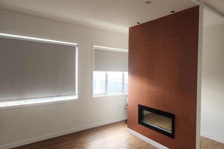 Photo of property in 4 Fortuna Place, East Tamaki Heights, Auckland, 2016