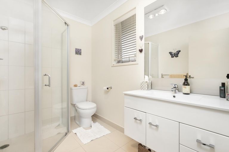 Photo of property in 14 Stranraer Crescent, Wattle Downs, Auckland, 2103