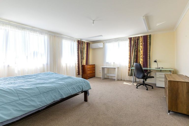 Photo of property in 35 Oban Street, Holmes Hill, Oamaru, 9401