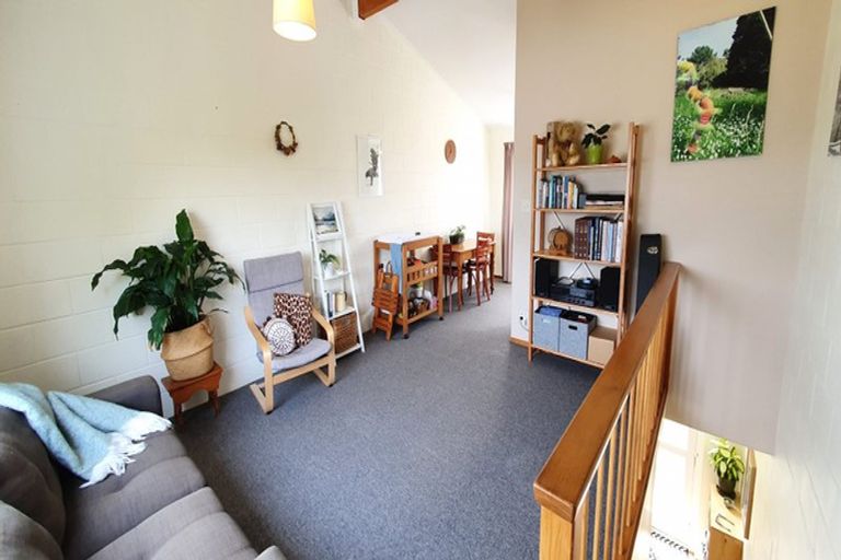 Photo of property in 2/50 Buckley Road, Southgate, Wellington, 6023