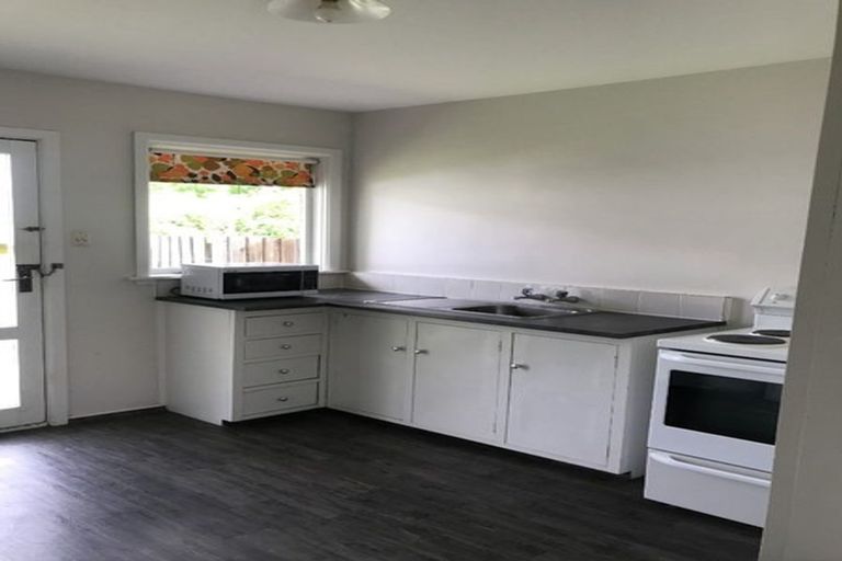 Photo of property in 2/41 Champion Street, Edgeware, Christchurch, 8013