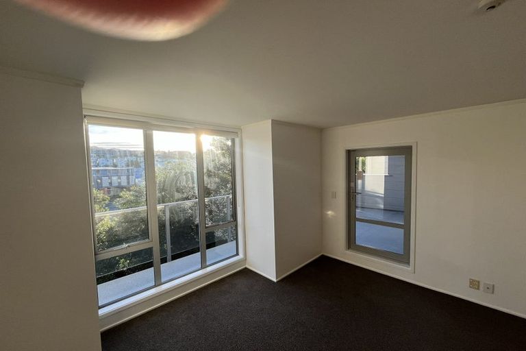 Photo of property in Grosvenor Cl, 4/6 Brown Street, Mount Cook, Wellington, 6021