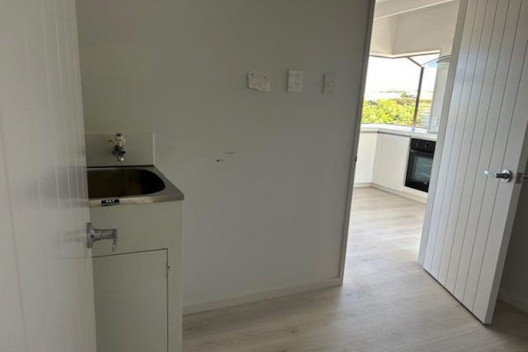 Photo of property in 10 Jane Gifford Place, Omaha, 0986