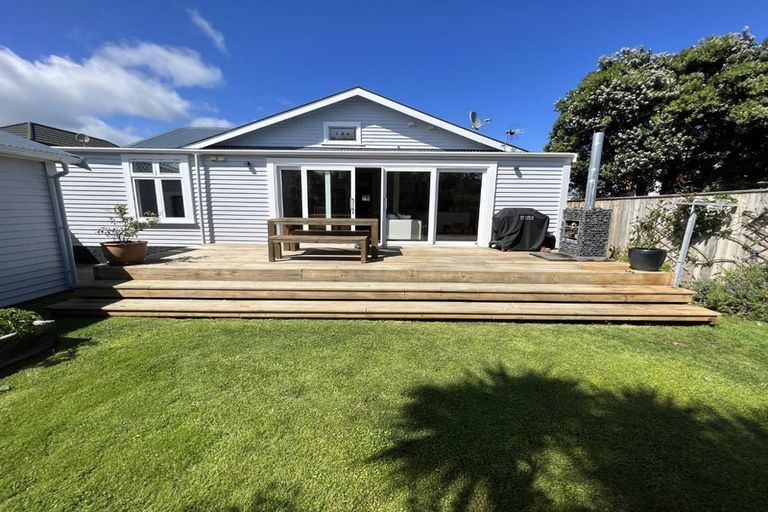 Photo of property in 1/5 Heretaunga Street, Petone, Lower Hutt, 5012