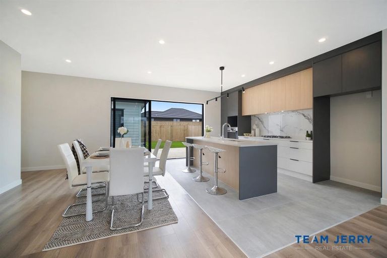 Photo of property in 99 Mutetai Road, Clarks Beach, 2122