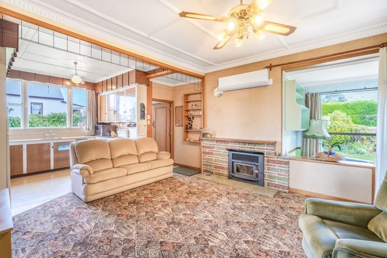 Photo of property in 2 Castle Street, Riverton/aparima, Riverton, 9822