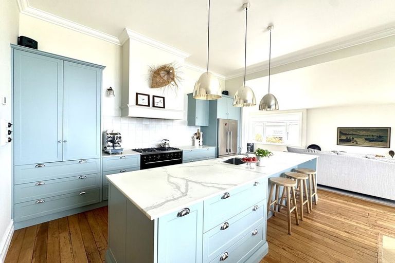 Photo of property in 15 Wharfe Street, South Hill, Oamaru, 9400