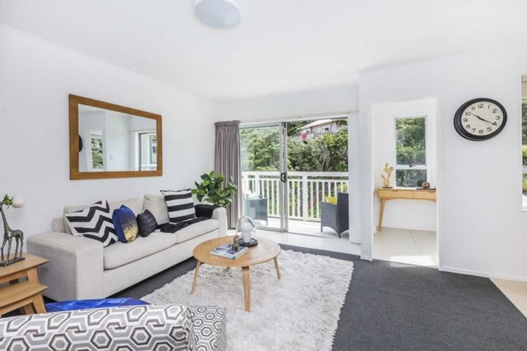 Photo of property in 2/59 Hungerford Road, Houghton Bay, Wellington, 6023