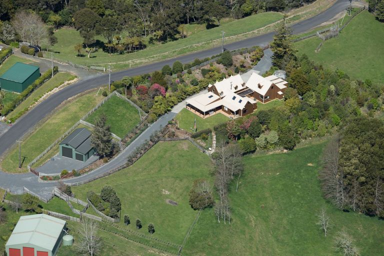 Photo of property in 47 Cherrington Road, Clevedon, Papakura, 2582