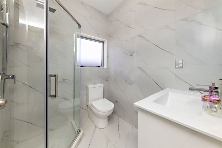 Photo of property in 55c Senator Drive, Manurewa, Auckland, 2105