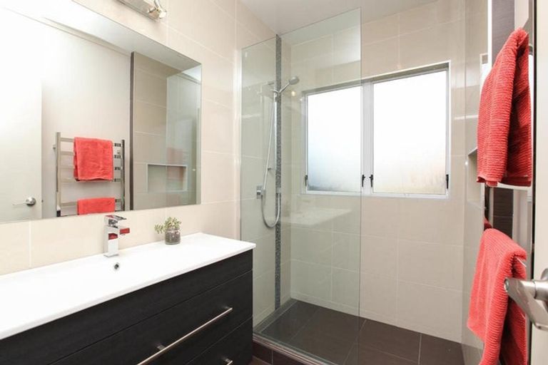 Photo of property in 15 Rimmington Drive, Hamilton Lake, Hamilton, 3204