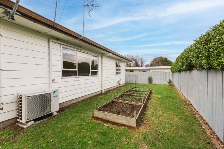 Photo of property in 3/805 Heretaunga Street East, Parkvale, Hastings, 4122