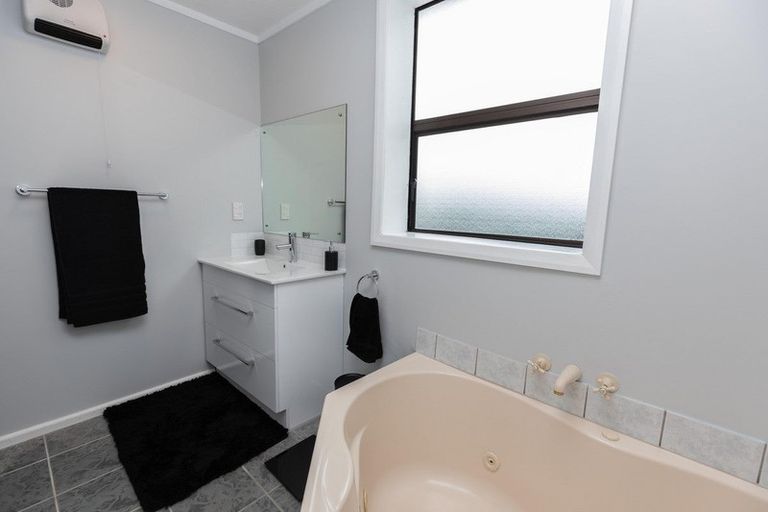 Photo of property in 54 Firth Street, Cobden, Greymouth, 7802
