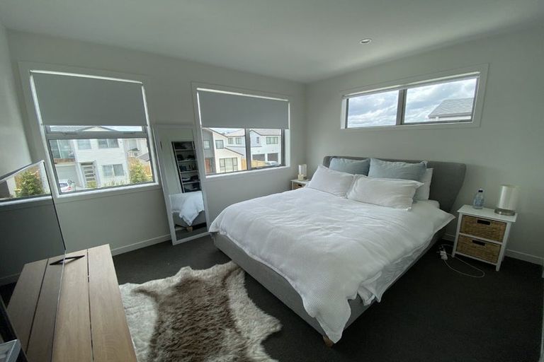 Photo of property in 33 Myland Drive, Hobsonville, Auckland, 0616