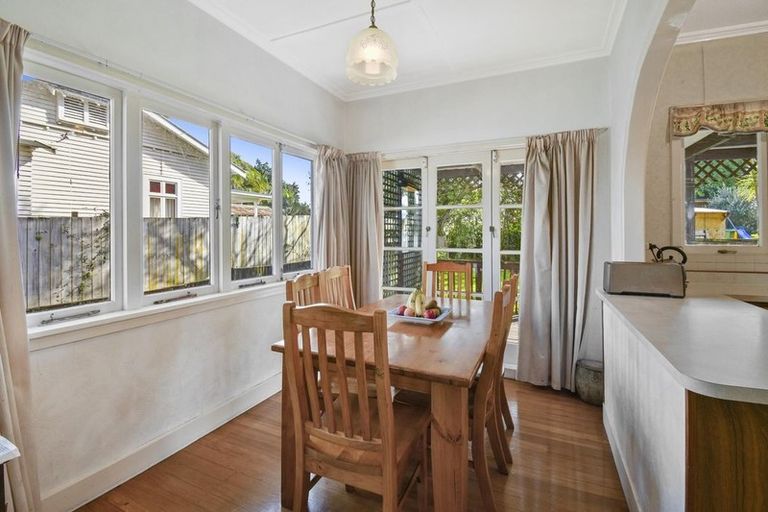 Photo of property in 64 Alfriston Road, Manurewa East, Auckland, 2102