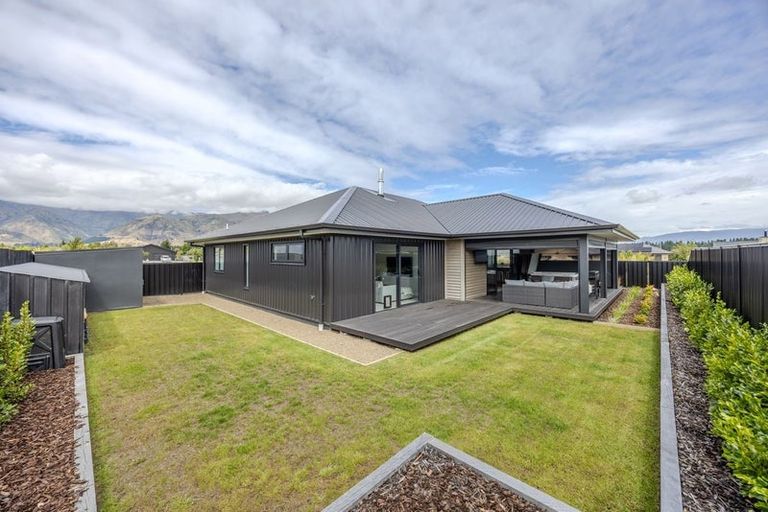 Photo of property in 7 Dingle Street, Lake Hawea, 9382