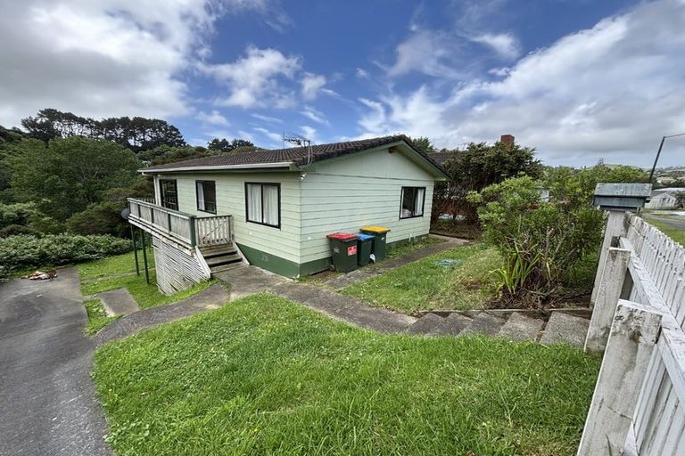 Photo of property in 26 Bellona Place, Cannons Creek, Porirua, 5024