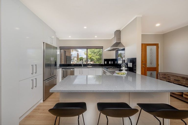 Photo of property in 5 Belmere Rise, Farm Cove, Auckland, 2012