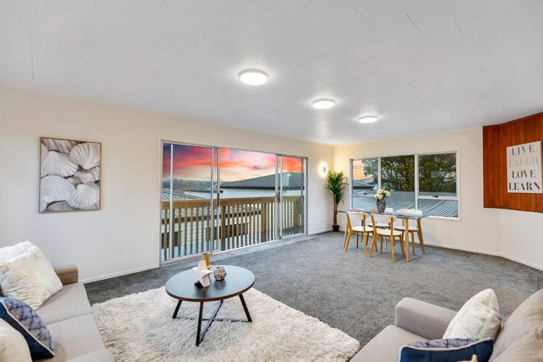 Photo of property in 38d Hetherington Road, Ranui, Auckland, 0612