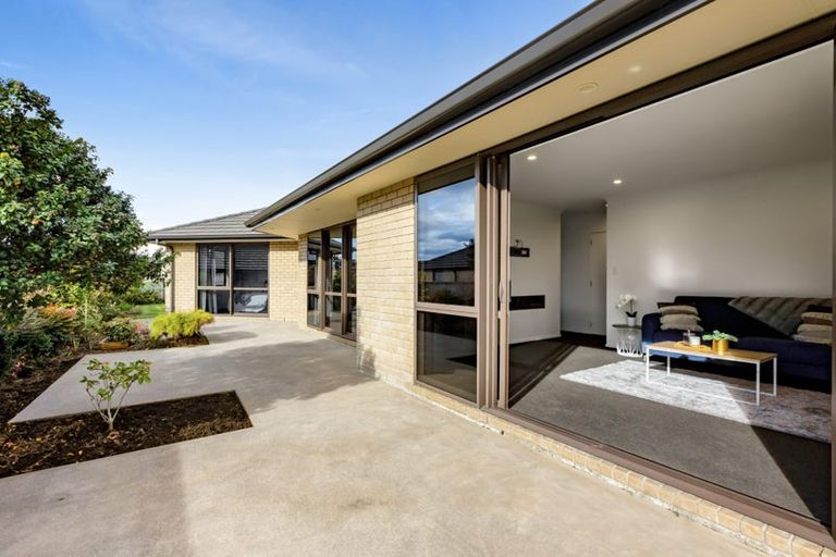 Photo of property in 72 Dillon Drive, Bell Block, New Plymouth, 4312