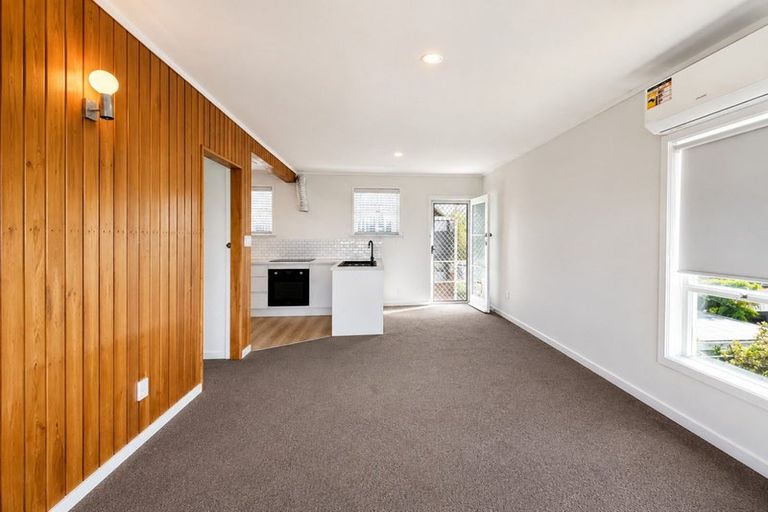 Photo of property in 11/219 Onewa Road, Birkenhead, Auckland, 0626