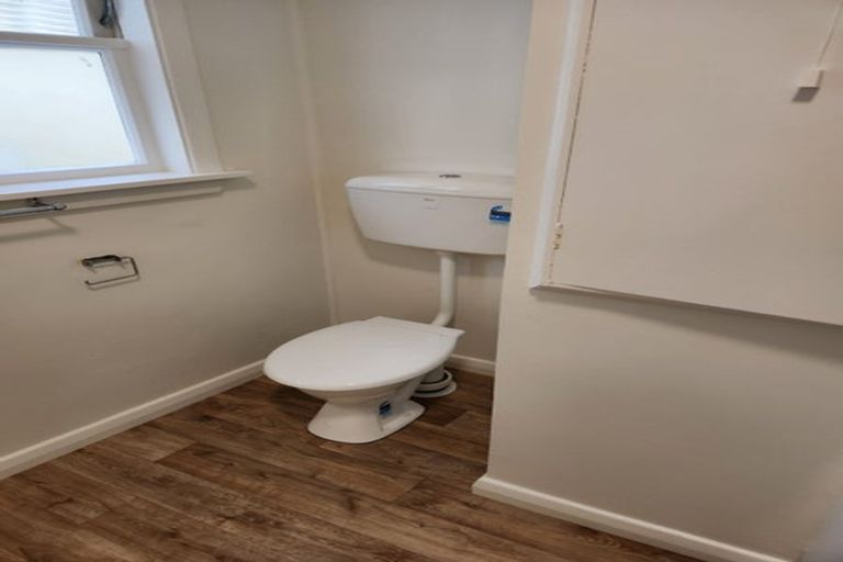 Photo of property in 19 David Crescent, Karori, Wellington, 6012